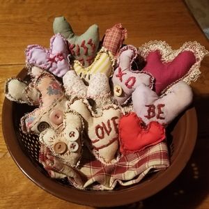 Primitve Heart Bowl Fillers